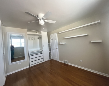 7934 S Komensky Avenue - Photo Thumbnail 23