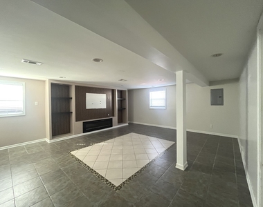 7934 S Komensky Avenue - Photo Thumbnail 27
