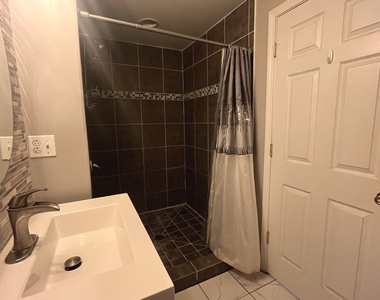 7934 S Komensky Avenue - Photo Thumbnail 8