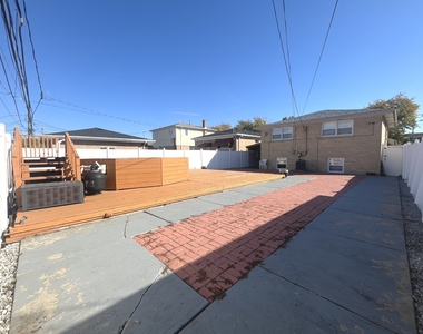 7934 S Komensky Avenue - Photo Thumbnail 31