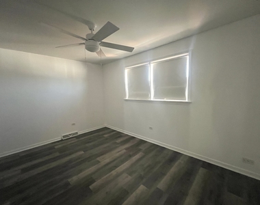 7934 S Komensky Avenue - Photo Thumbnail 21