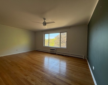 950 Washington Boulevard - Photo Thumbnail 6