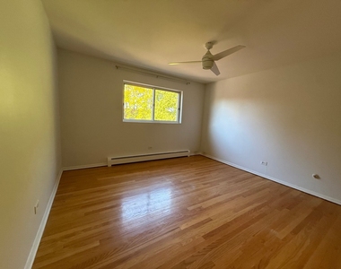 950 Washington Boulevard - Photo Thumbnail 12