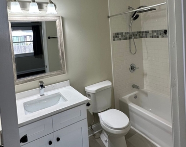 2690 Crosscreek Court - Photo Thumbnail 7