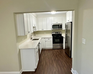 2690 Crosscreek Court - Photo Thumbnail 1