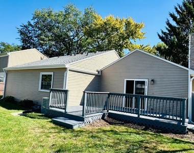 2690 Crosscreek Court - Photo Thumbnail 12