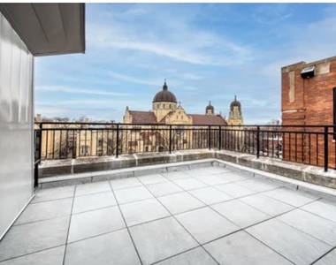 4637 N Ashland Avenue - Photo Thumbnail 11