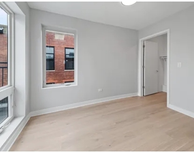 4637 N Ashland Avenue - Photo Thumbnail 7
