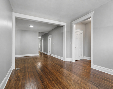 4319 W Jackson Boulevard - Photo Thumbnail 4