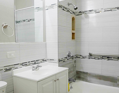 3344 W Fulton Boulevard - Photo Thumbnail 8