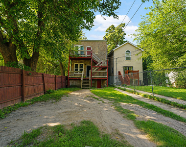 3344 W Fulton Boulevard - Photo Thumbnail 16