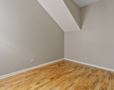 3344 W Fulton Boulevard - Photo Thumbnail 6