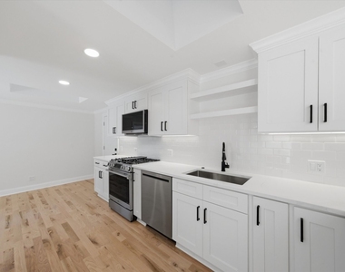 3309 Meadow Lane - Photo Thumbnail 9