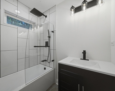 3309 Meadow Lane - Photo Thumbnail 16