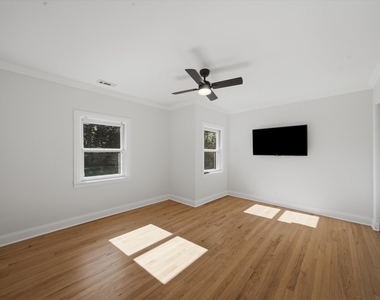 3309 Meadow Lane - Photo Thumbnail 12