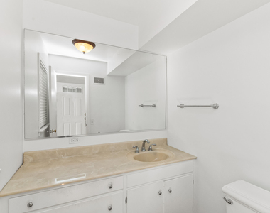2543 Marcy Avenue - Photo Thumbnail 6