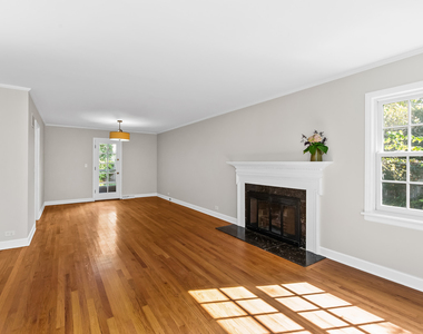 2543 Marcy Avenue - Photo Thumbnail 3