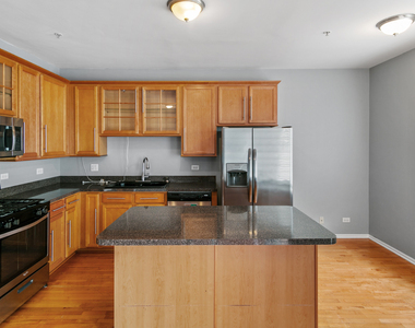 1309 Manning Avenue - Photo Thumbnail 1