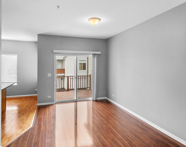 1309 Manning Avenue - Photo Thumbnail 4