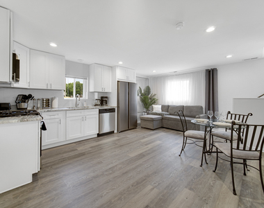 1846 Wesley Avenue - Photo Thumbnail 2