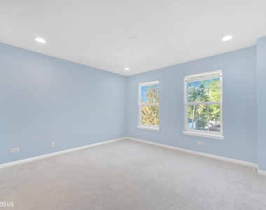 1717 Maple Avenue - Photo Thumbnail 27