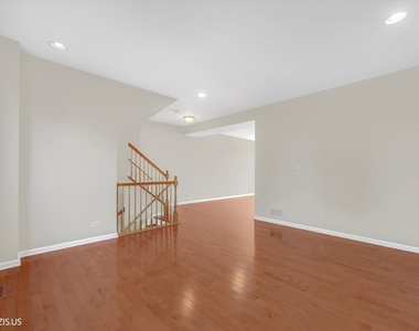 1717 Maple Avenue - Photo Thumbnail 10