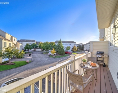 1717 Maple Avenue - Photo Thumbnail 38