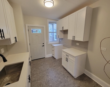 6432 N Richmond Street - Photo Thumbnail 5