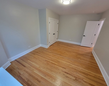 6432 N Richmond Street - Photo Thumbnail 8