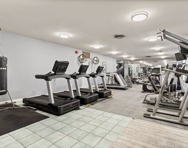 720 W Gordon Terrace - Photo Thumbnail 18