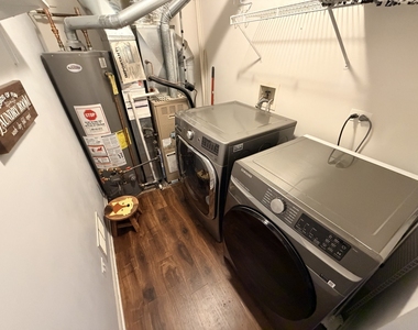 2518 Carrolwood Road - Photo Thumbnail 7