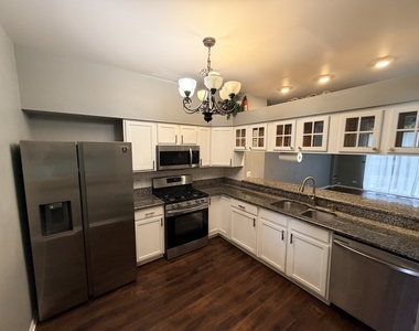 2518 Carrolwood Road - Photo Thumbnail 2