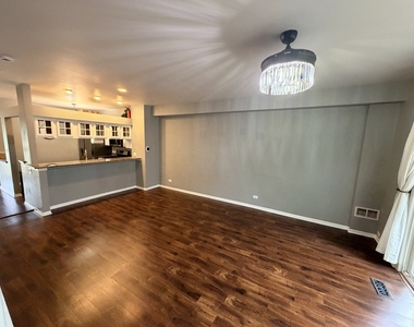 2518 Carrolwood Road - Photo Thumbnail 3