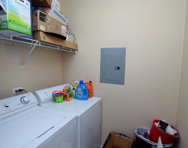 8727 W Bryn Mawr Avenue - Photo Thumbnail 11