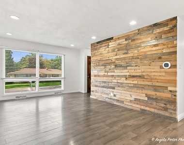 41073 N 3rd Street - Photo Thumbnail 3