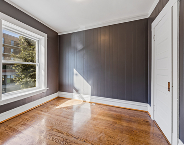 3122 W Fullerton Street - Photo Thumbnail 6