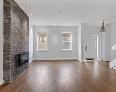 13 N Ada Street - Photo Thumbnail 3