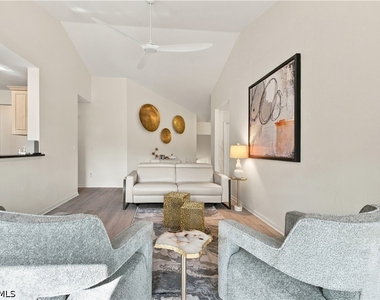 110 Bennington Drive - Photo Thumbnail 5