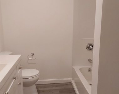 1578 Dover - Photo Thumbnail 17