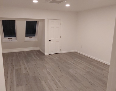 1578 Dover - Photo Thumbnail 10