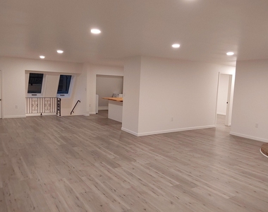1578 Dover - Photo Thumbnail 5