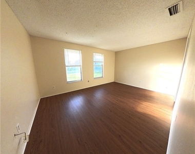 10650 Jacatree Court - Photo Thumbnail 15