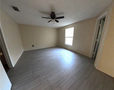 10650 Jacatree Court - Photo Thumbnail 10