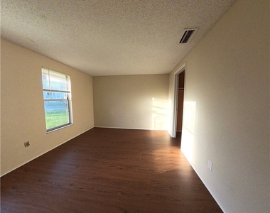 10650 Jacatree Court - Photo Thumbnail 16