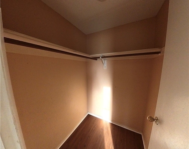 10650 Jacatree Court - Photo Thumbnail 17