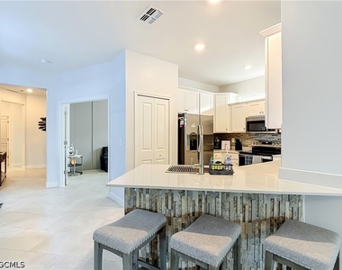 18814 Copperhead Court N - Photo Thumbnail 12