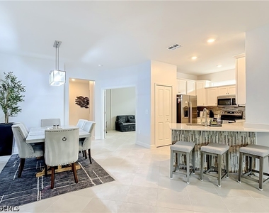 18814 Copperhead Court N - Photo Thumbnail 7