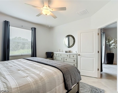 18814 Copperhead Court N - Photo Thumbnail 19