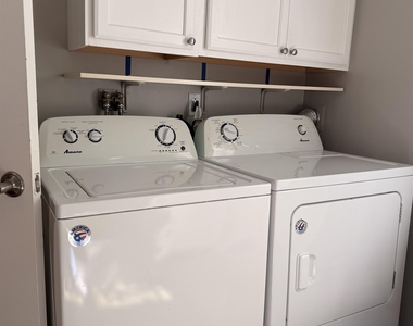 439 Laurel - Photo Thumbnail 7