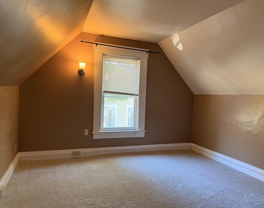 439 Laurel - Photo Thumbnail 10